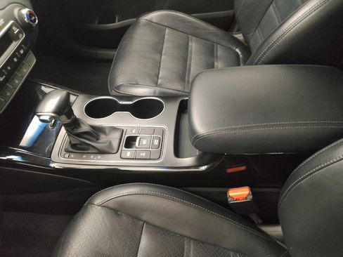 Used 2019 Kia Sorento EX w/ EX Touring Package AWD/4WD image 26