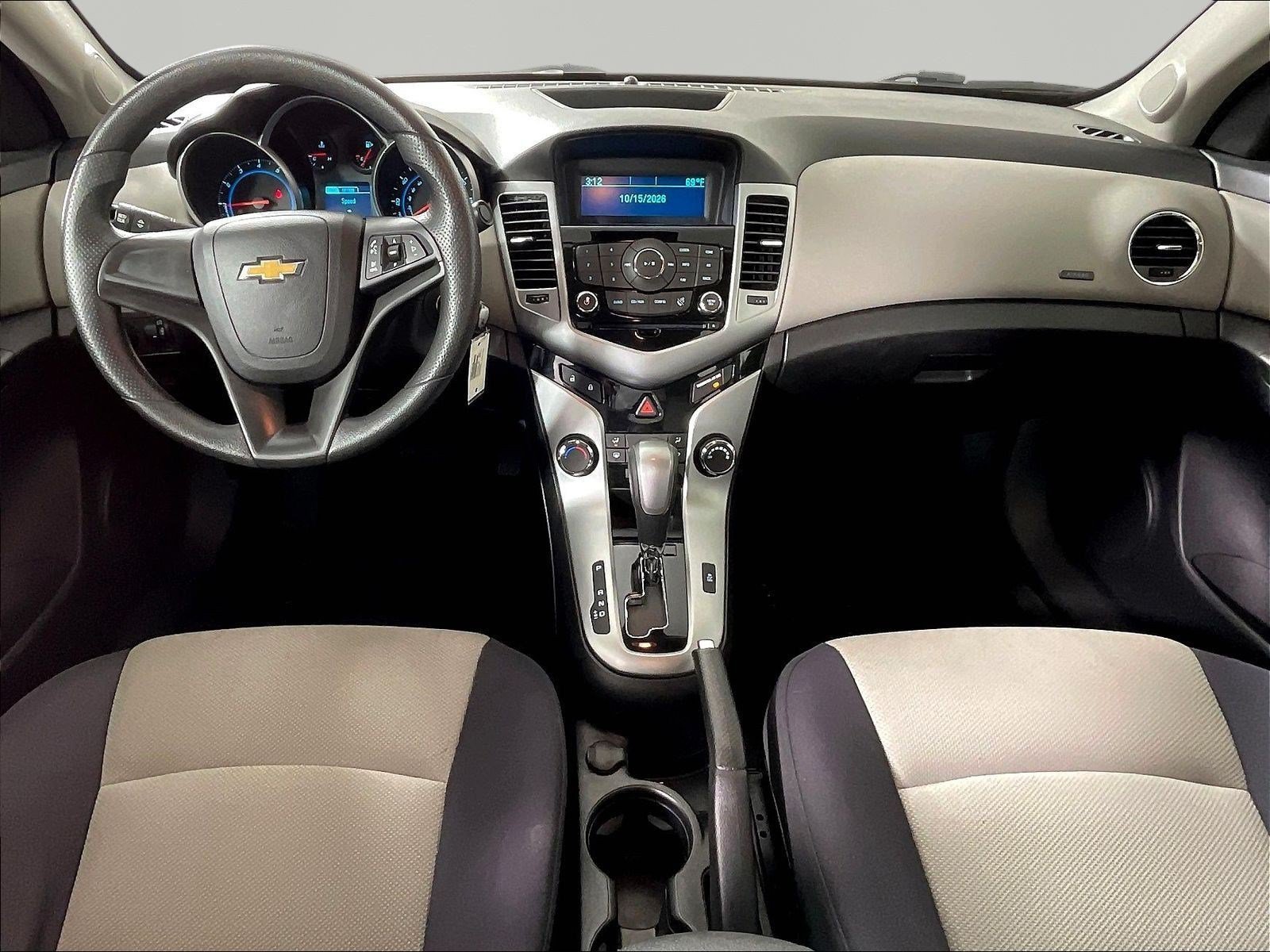 Used 2014 Chevrolet Cruze LS FWD image 7