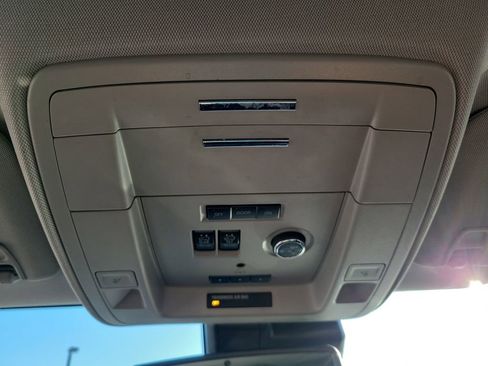 Used 2020 GMC Yukon Denali w/ Denali Premium Package image 33