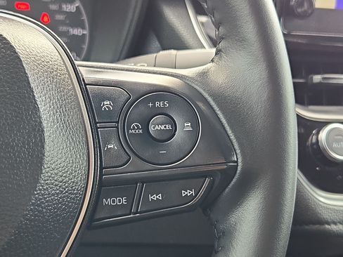 Used 2024 Toyota Corolla SE FWD image 18