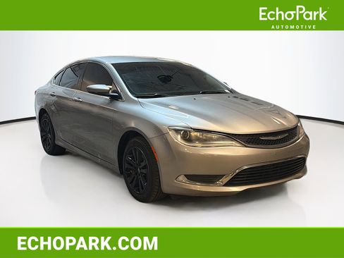 Used 2016 Chrysler 200 Limited FWD image 1