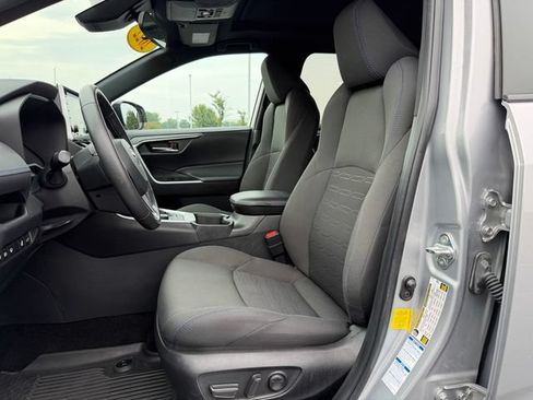 Certified 2022 Toyota RAV4 SE w/ Convenience Package AWD/4WD image 14