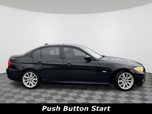 Used 2009 BMW 328i Sedan image 2