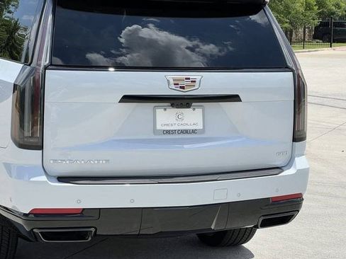 New 2026 Cadillac Escalade ESV Sport w/ Touring Package AWD/4WD image 5