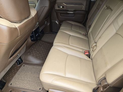 Used 2024 RAM 3500 Limited w/ Towing Technology Group image 32