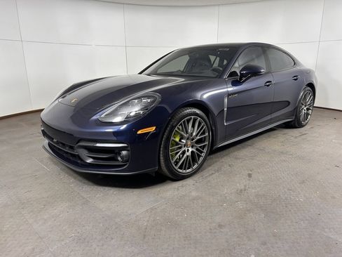 Certified 2022 Porsche Panamera 4 Platinum Edition image 1
