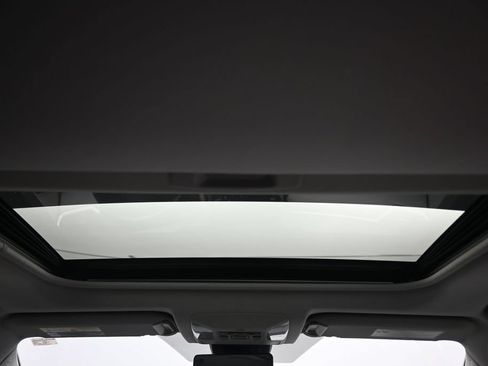 Used 2019 Toyota RAV4 Limited w/ Carpet Mat Package AWD/4WD image 39