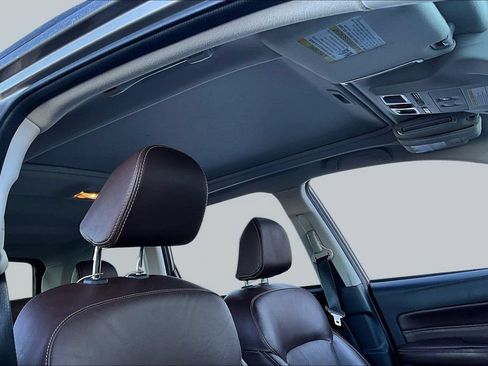 Used 2018 Subaru Forester 2.5i Touring AWD/4WD image 28