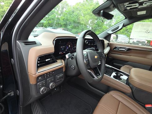New 2026 Chevrolet Tahoe High Country AWD/4WD image 14