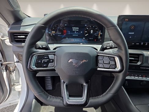 Used 2024 Ford Mustang Coupe RWD image 14