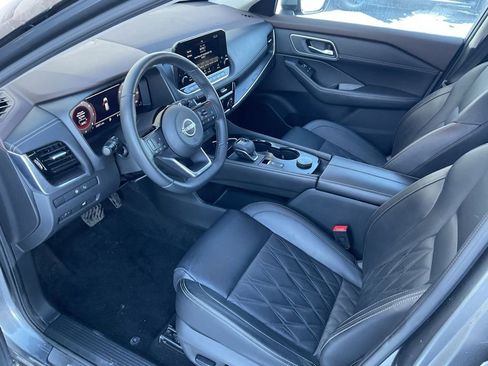 Used 2022 Nissan Rogue Platinum w/ Head-Up Display Package image 10