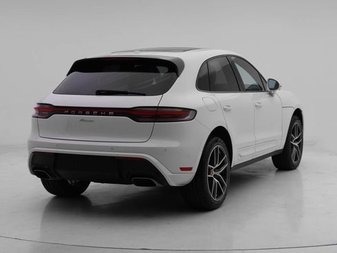 Used 2025 Porsche Macan image 14