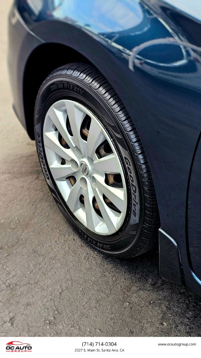 Used 2017 Nissan Sentra SV FWD image 8
