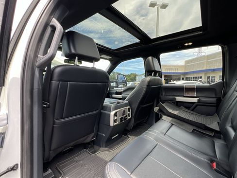 Used 2022 Ford F350 Lariat w/ Lariat Ultimate Package AWD/4WD image 27
