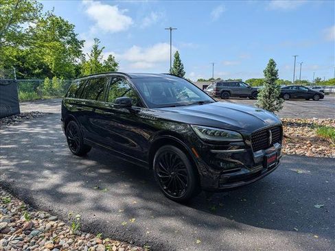 Used 2023 Lincoln Aviator Reserve w/ Equipment Group 201A AWD/4WD image 7