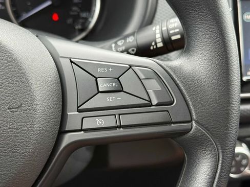 Used 2025 Nissan Kicks Play S FWD image 10