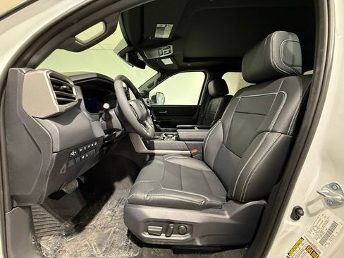New 2026 Toyota Tundra Limited AWD/4WD image 12
