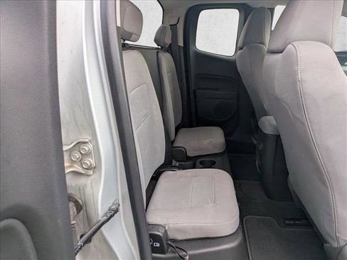 Used 2018 GMC Canyon W/T w/ Convenience Package image 18