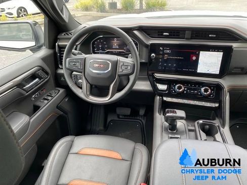 Used 2025 GMC Sierra 1500 AT4 AWD/4WD image 30