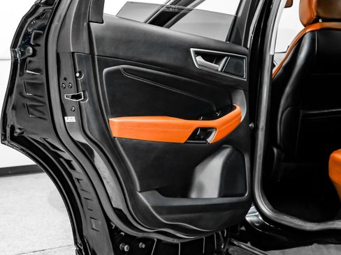 Used 2019 Ford Edge Titanium w/ Equipment Group 301A FWD image 60