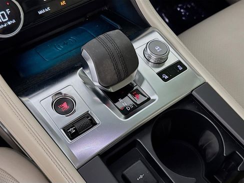 Used 2023 Jaguar F-PACE S image 20