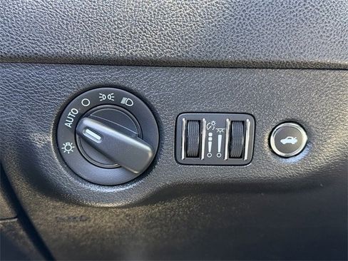 Used 2023 Dodge Charger SXT image 21