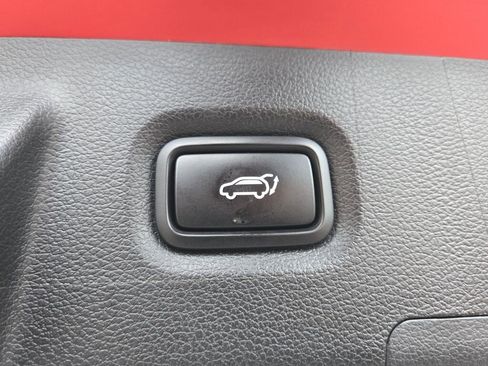 Used 2020 Hyundai Santa Fe SEL w/ Convenience Package image 14