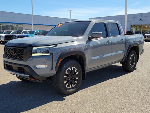 Used 2024 Nissan Frontier PRO-4X w/ Off-Road Protection Package image 5