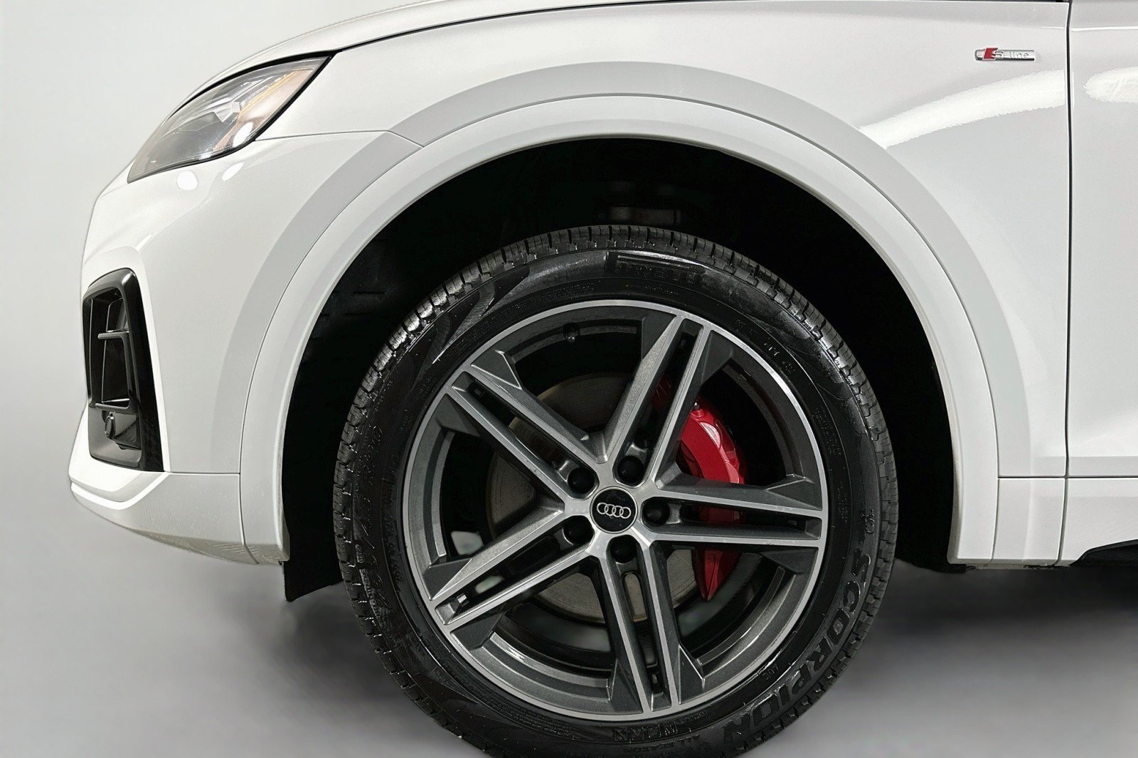 Used 2024 Audi Q5 e Premium Plus AWD/4WD image 12