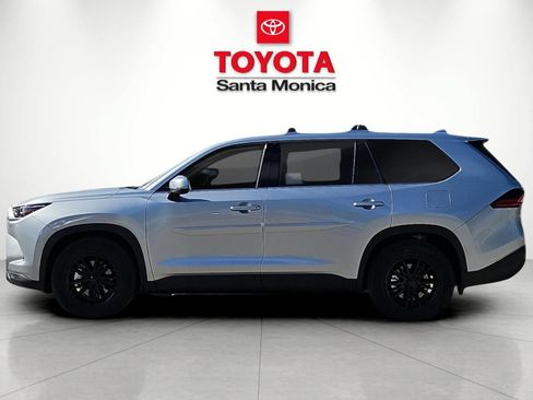 New 2026 Toyota Grand Highlander FWD image 8