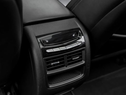 Used 2017 Cadillac XT5 Platinum AWD/4WD image 48