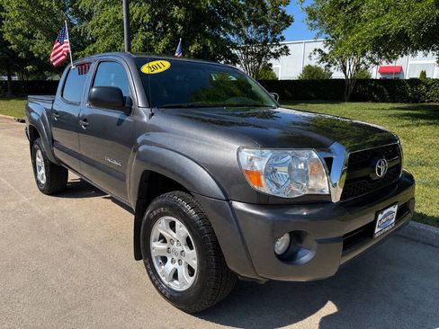 Used 2011 Toyota Tacoma 4x4 Double Cab w/ SR5 Pkg #2 image 1