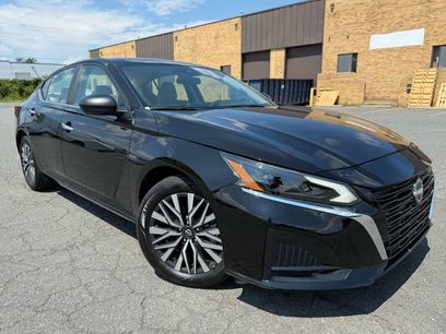 Used 2025 Nissan Altima 2.5 SV