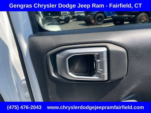 Used 2024 Jeep Wrangler Unlimited w/ Convenience Group AWD/4WD image 26