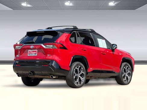 Certified 2021 Toyota RAV4 XSE w/ Weather Package AWD/4WD image 8