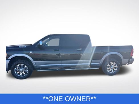 Used 2022 RAM 2500 Laramie AWD/4WD image 2