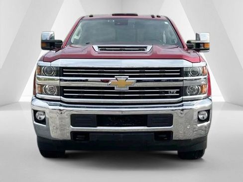 Used 2019 Chevrolet Silverado 2500 LTZ w/ Duramax Plus Package AWD/4WD image 2