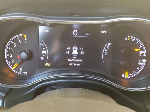 Used 2020 Jeep Grand Cherokee Limited RWD image 23