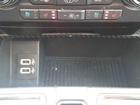 Used 2018 Ford F150 Raptor w/ Equipment Group 802A Luxury image 33