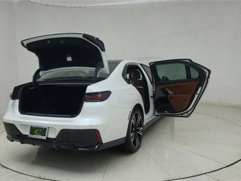 Used 2023 BMW 740i 740i w/ Executive Package image 74