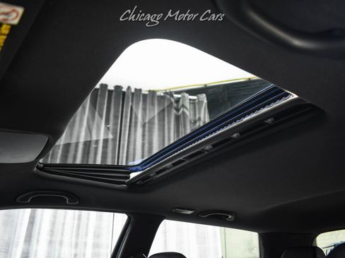 Used 2004 Volkswagen R32 image 15