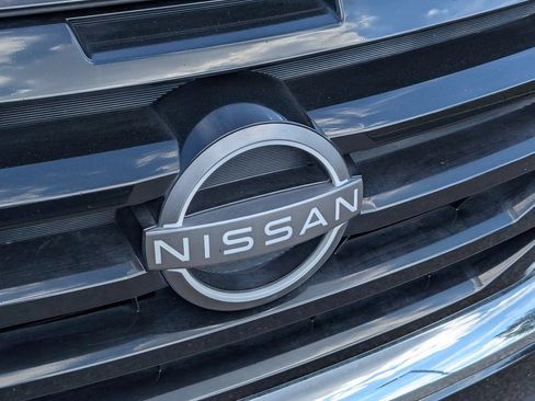 Used 2022 Nissan Pathfinder SV FWD image 10