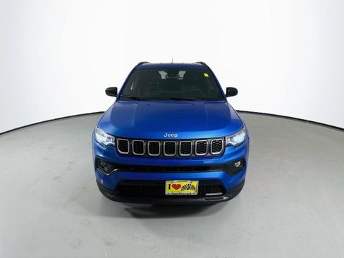Used 2024 Jeep Compass Latitude AWD/4WD image 4
