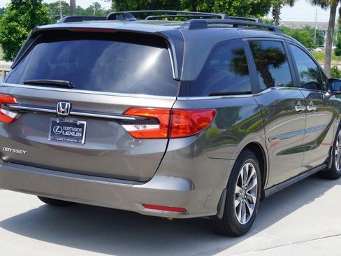 Used 2021 Honda Odyssey EX-L image 6