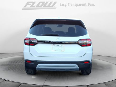 New 2025 Honda Pilot EX-L image 5