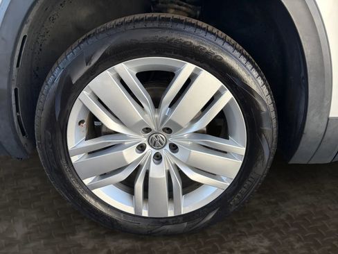 Used 2019 Volkswagen Atlas SE w/ Panoramic Sunroof Package AWD/4WD image 39