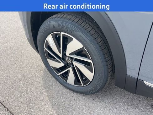 New 2026 Volkswagen Atlas SEL image 5