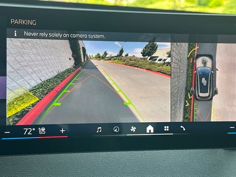 Certified 2024 BMW iX xDrive50 w/ Premium Package AWD/4WD image 26