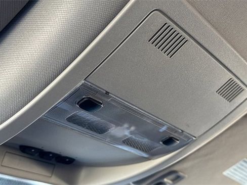 Used 2013 GMC Sierra 2500 SLT w/ SLT Convenience Package image 24