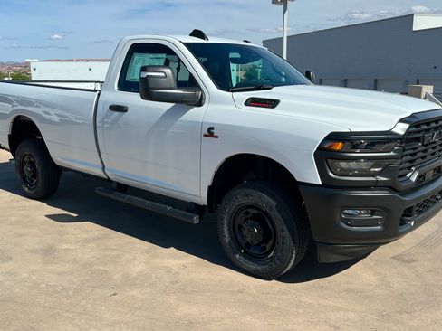 New 2026 RAM 2500 Tradesman AWD/4WD image 7